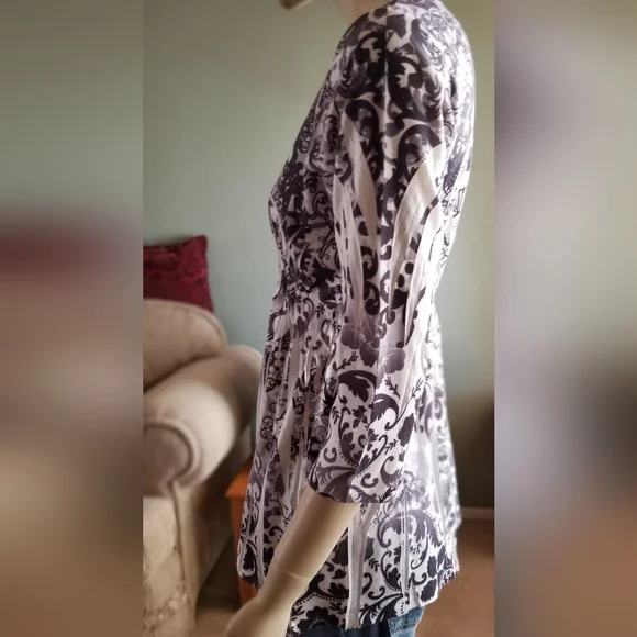 One World Live and Let Live Top - Picture 3 of 7